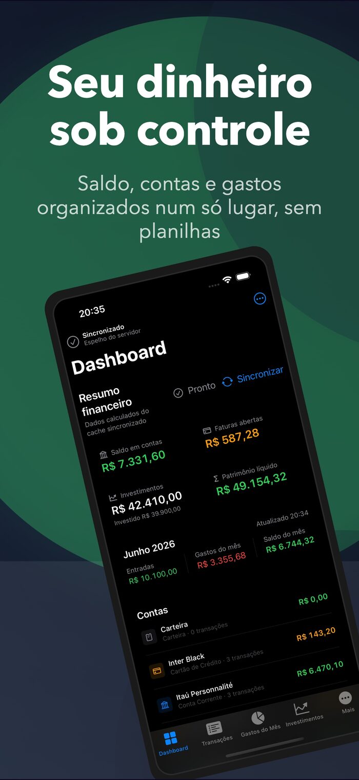 Dashboard do CosmoFinanças com saldo em contas, faturas abertas e patrimônio líquido